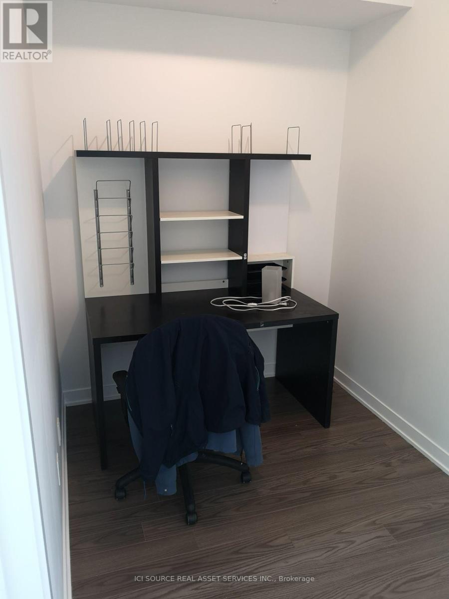 3560 St. Clair Avenue East — photo 15