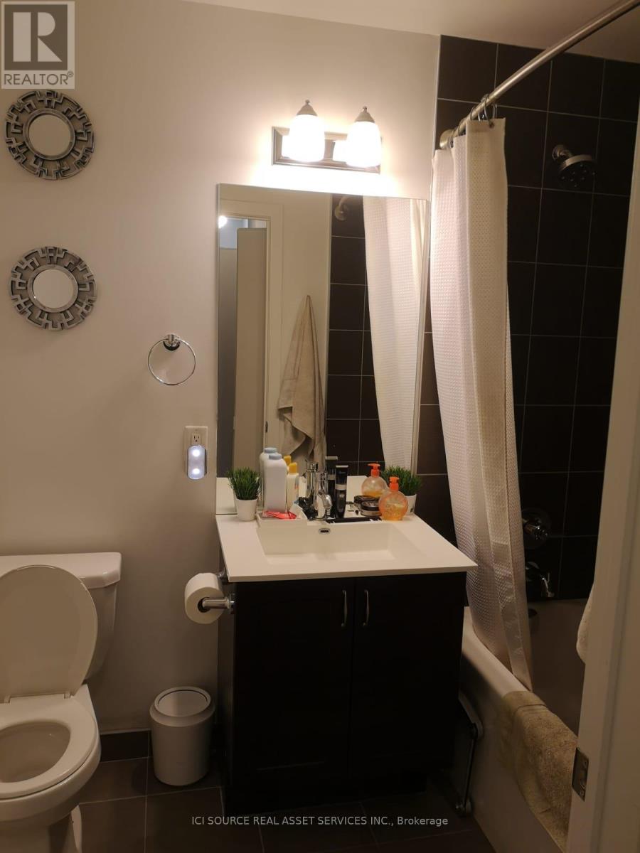 3560 St. Clair Avenue East — photo 16