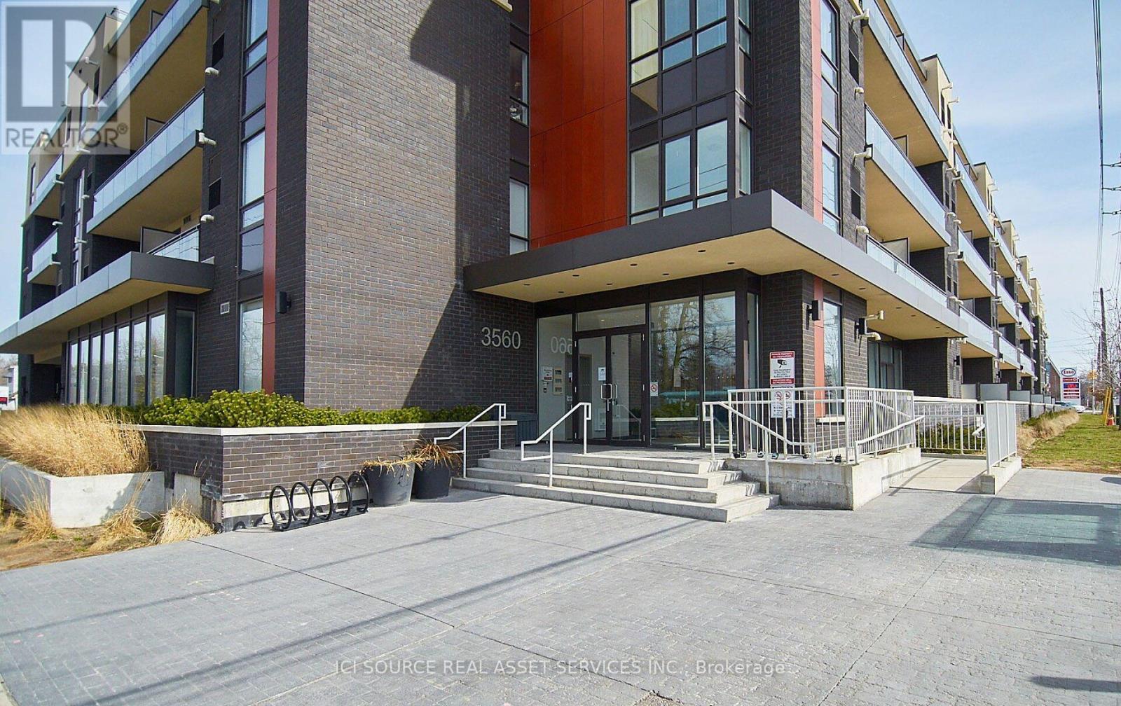 3560 St. Clair Avenue East — photo 25