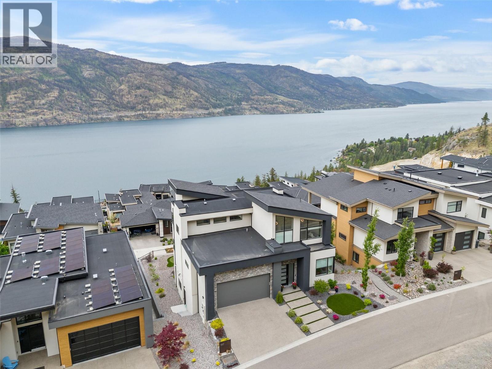 557 Clifton Court, Kelowna - Image 1