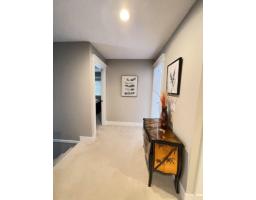 3000 Helc Place, Surrey, BC V3Z0C7 Photo 12