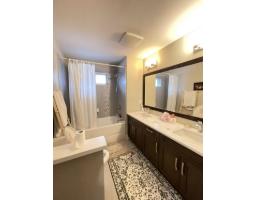 3000 Helc Place, Surrey, BC V3Z0C7 Photo 19