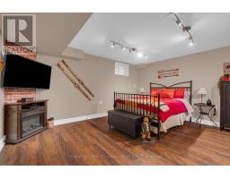83 Sanford Street, Barrie, ON L4N3C6 Photo 13
