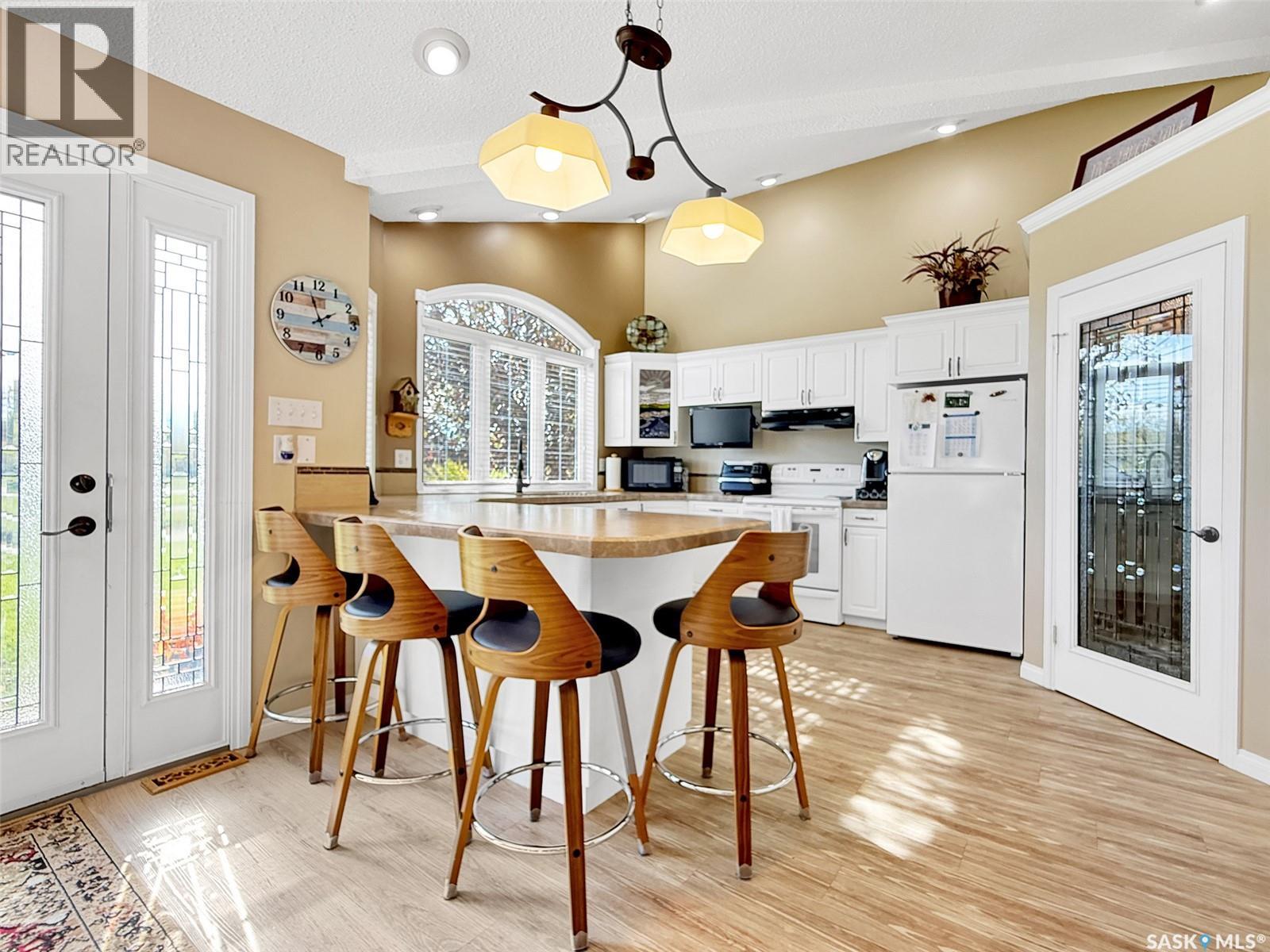 B 558 8th AVENUE NE, Swift Current — photo 13
