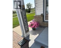 B 558 8th Avenue Ne, Swift Current, SK S9H2R1 Photo 29