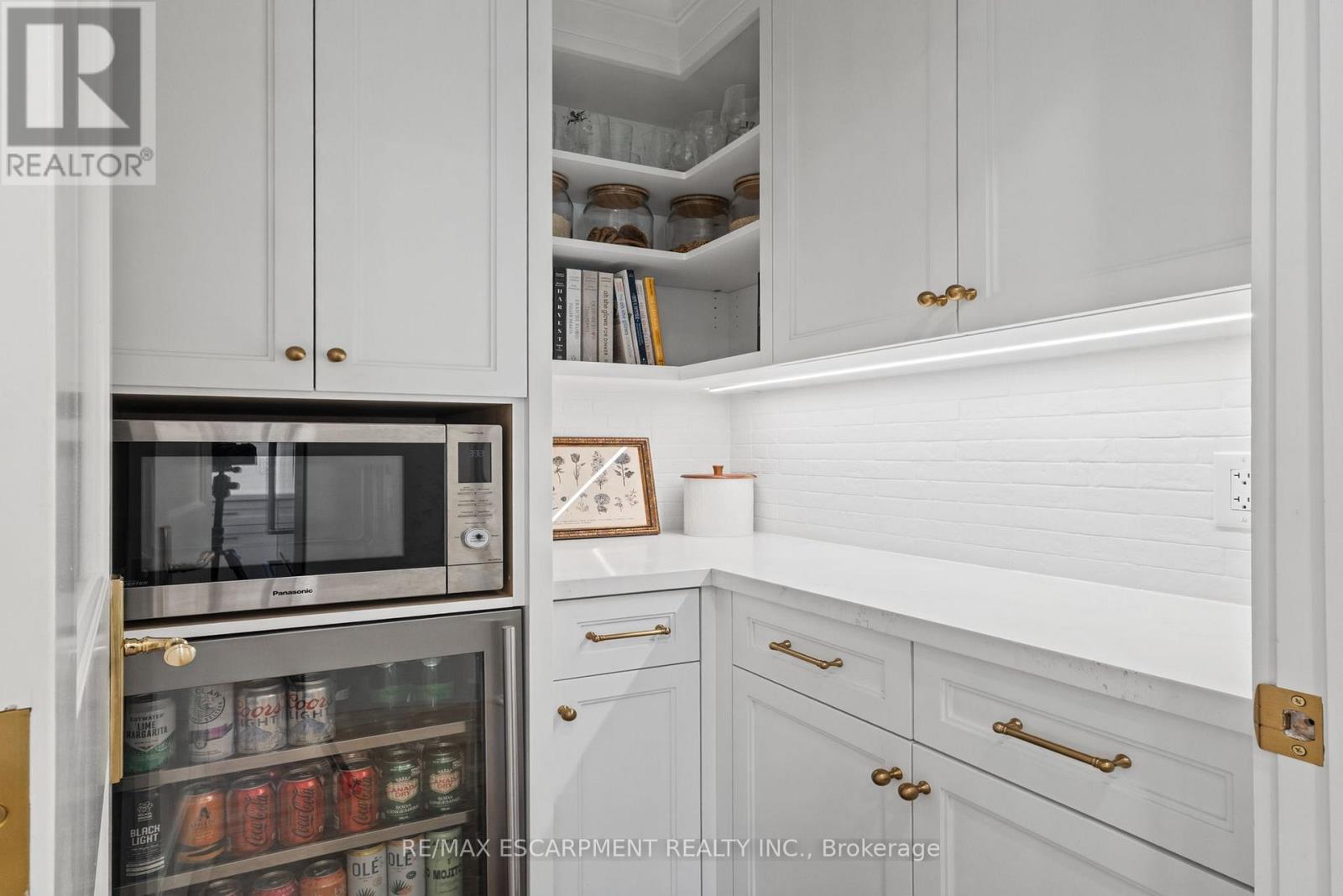 609 Cherrywood Drive, Burlington, ON photo 16