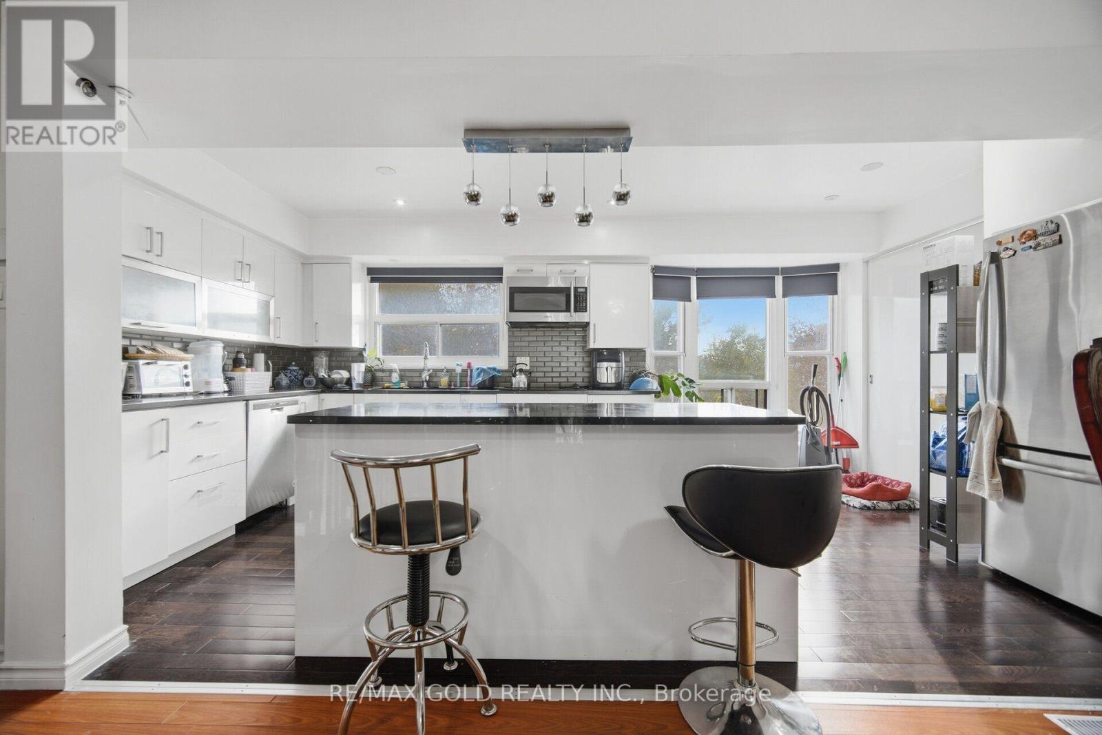 83 CLARION ROAD - 10