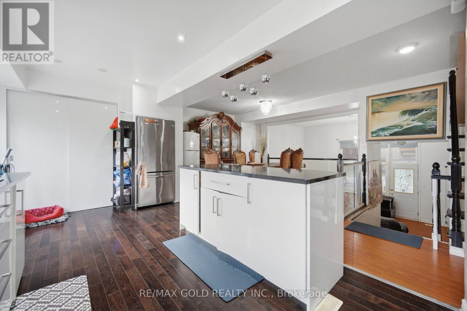 83 CLARION ROAD - 13