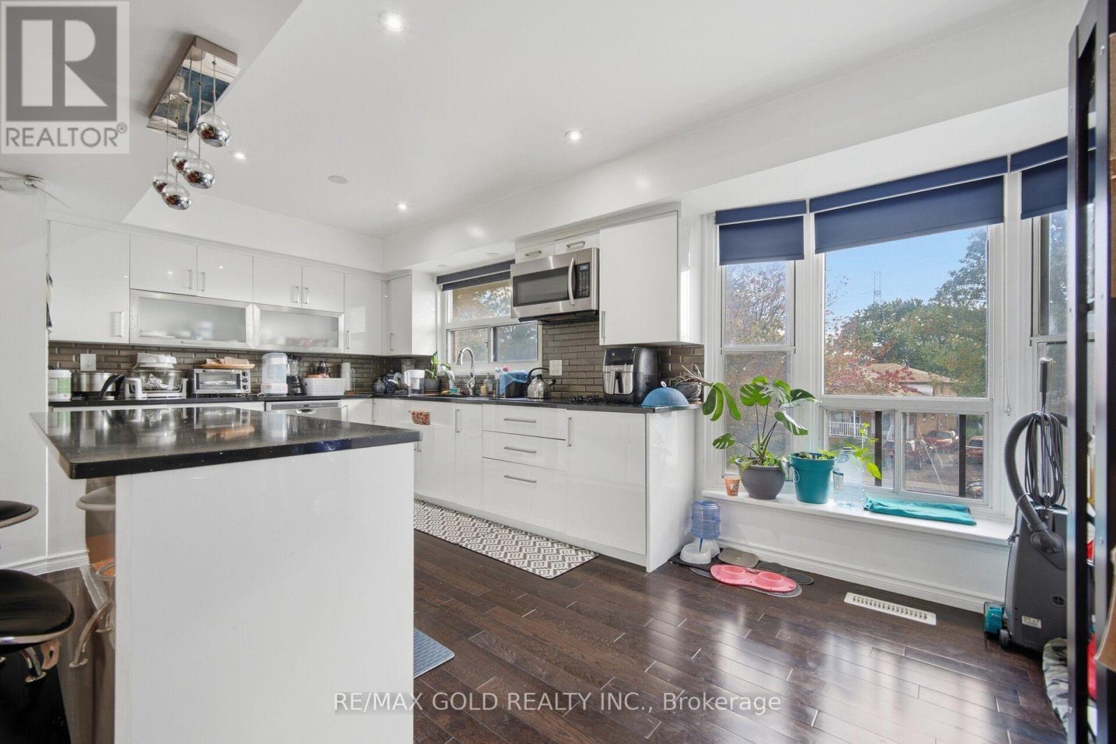 83 CLARION ROAD - 14