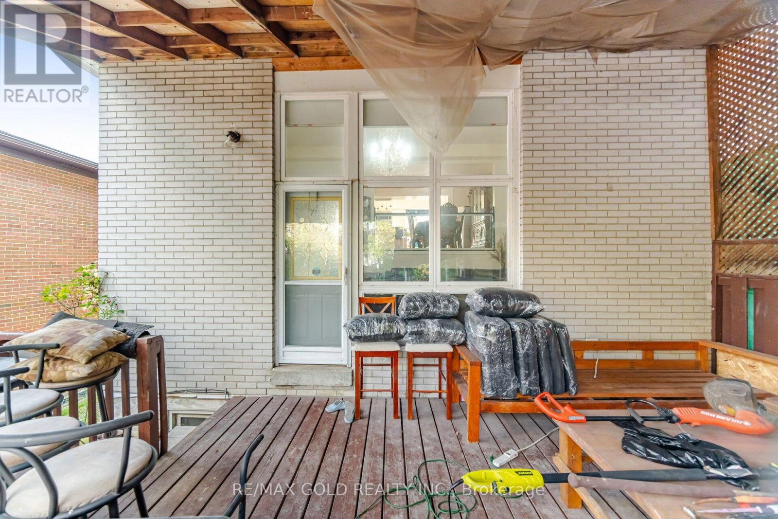 83 CLARION ROAD - 39