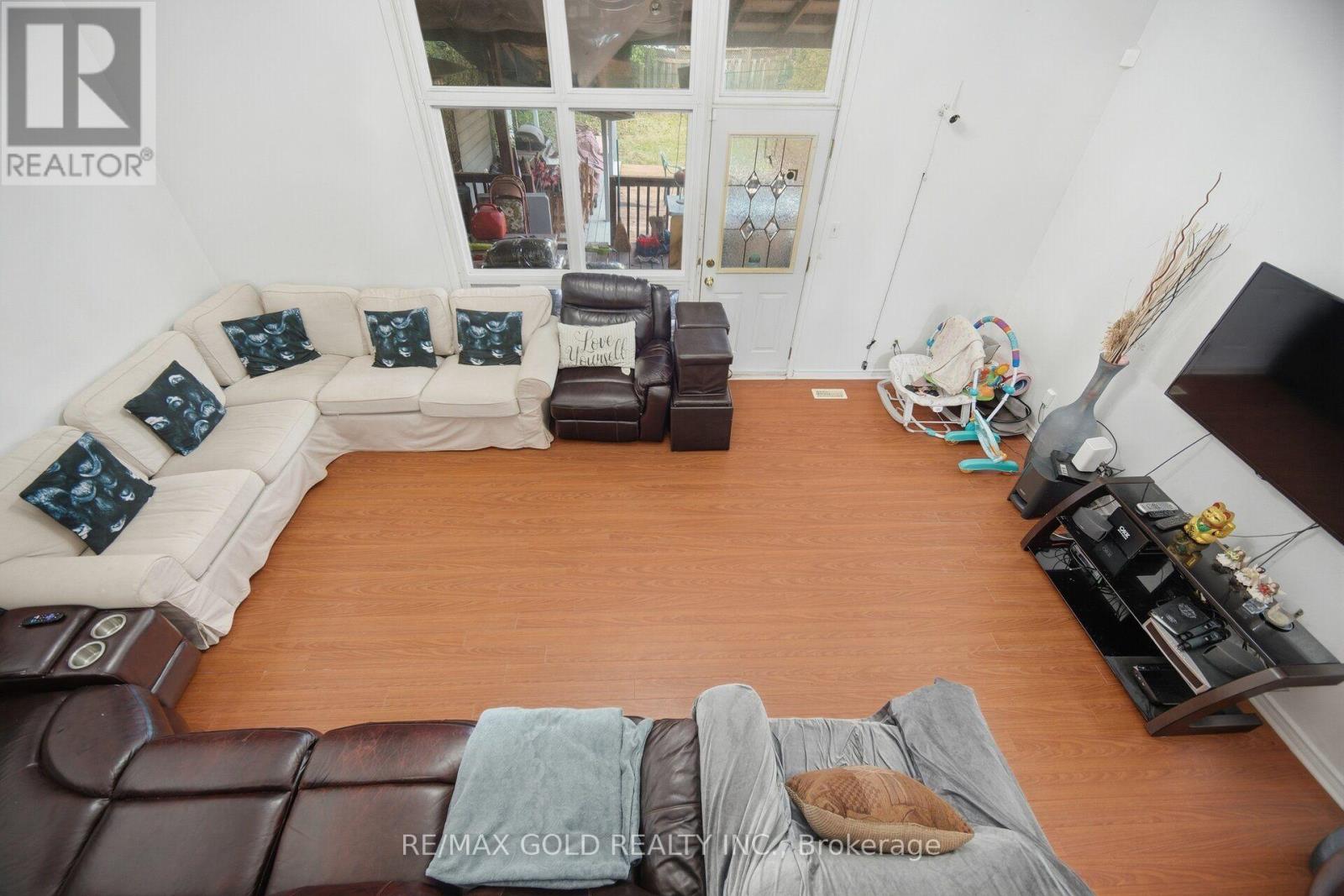 83 CLARION ROAD - 8