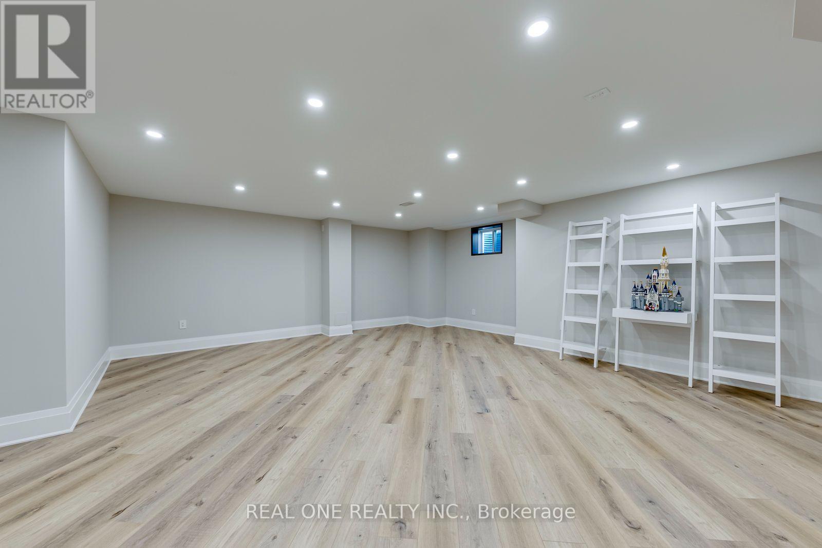 3181 Sunflower Drive, Oakville, ON photo 40