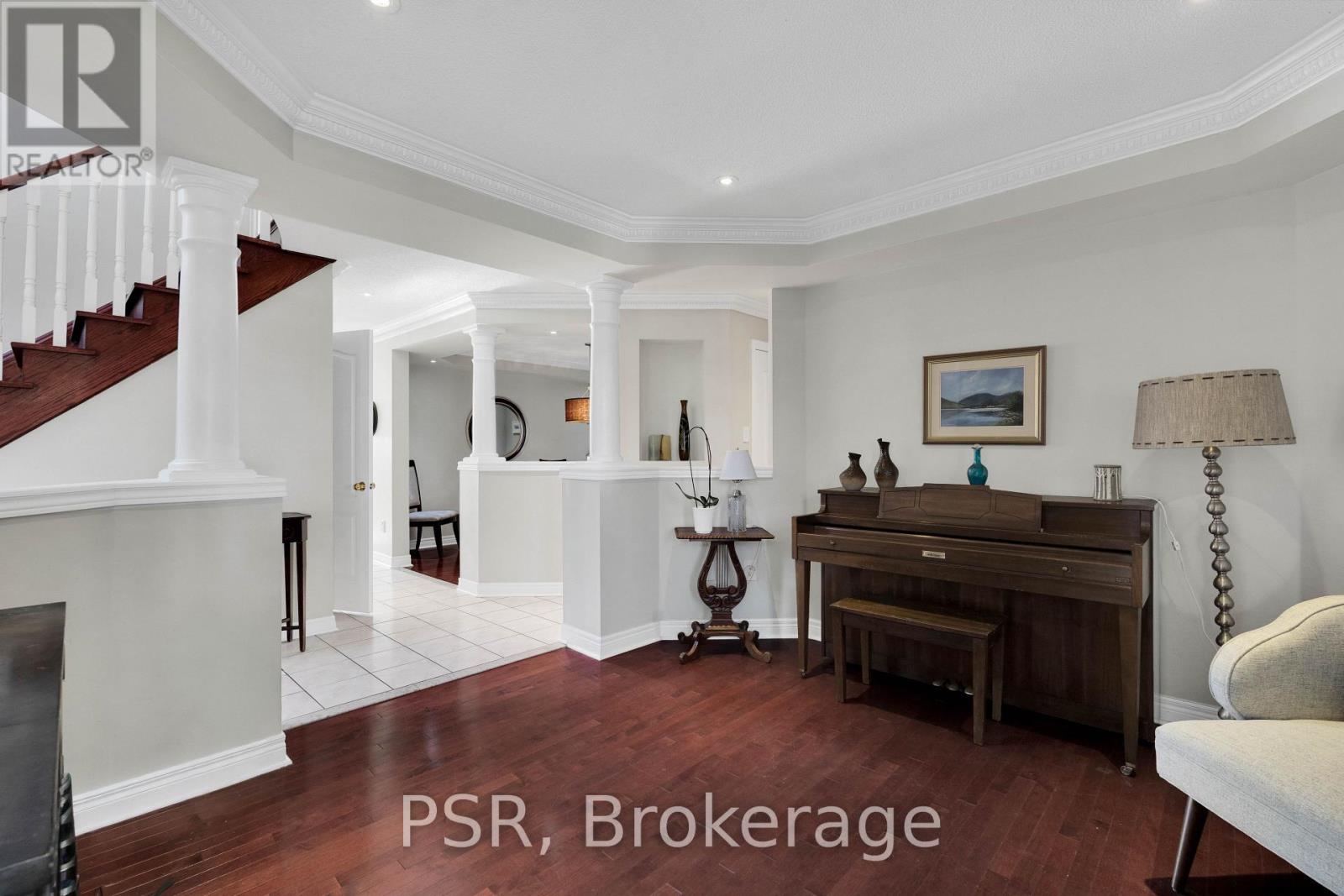 10 BACCARAT CRESCENT - Image 16