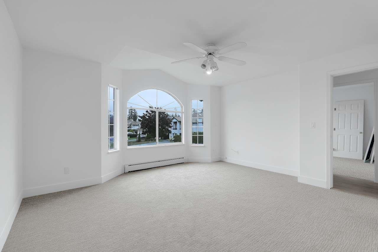 Photo of 6832 127A STREET 26