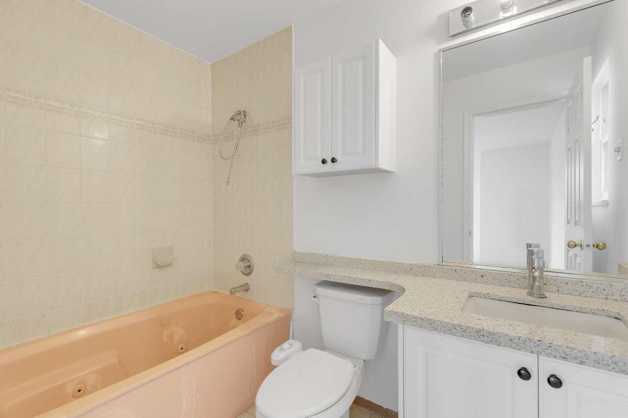 Photo of 6832 127A STREET 27
