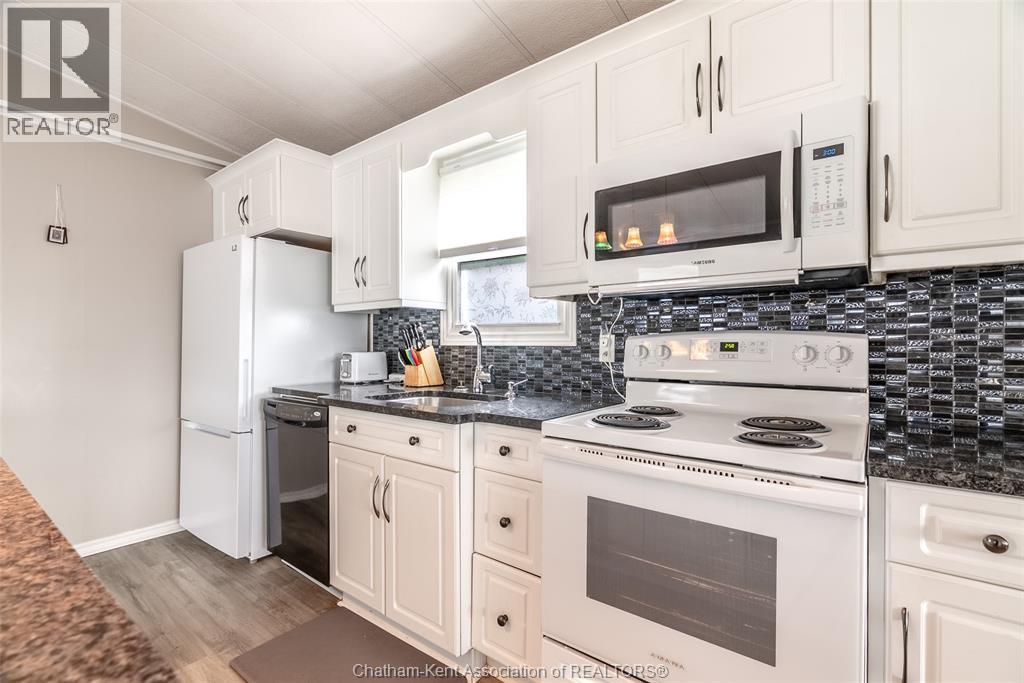 132 Dunkirk DRIVE - 13