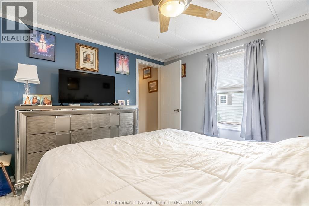 132 Dunkirk DRIVE - 18