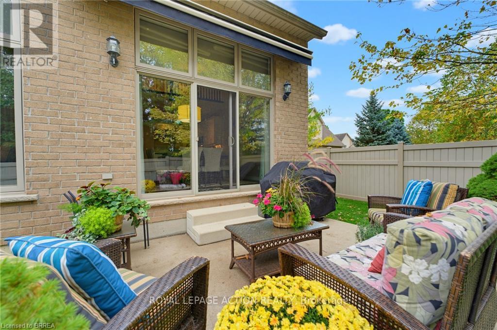 3- 68 Fairview Drive, Brantford, ON photo 12