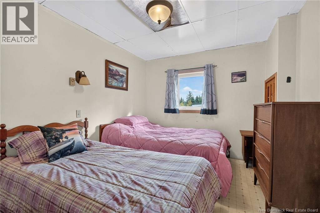50 Woodland Boulevard - 16