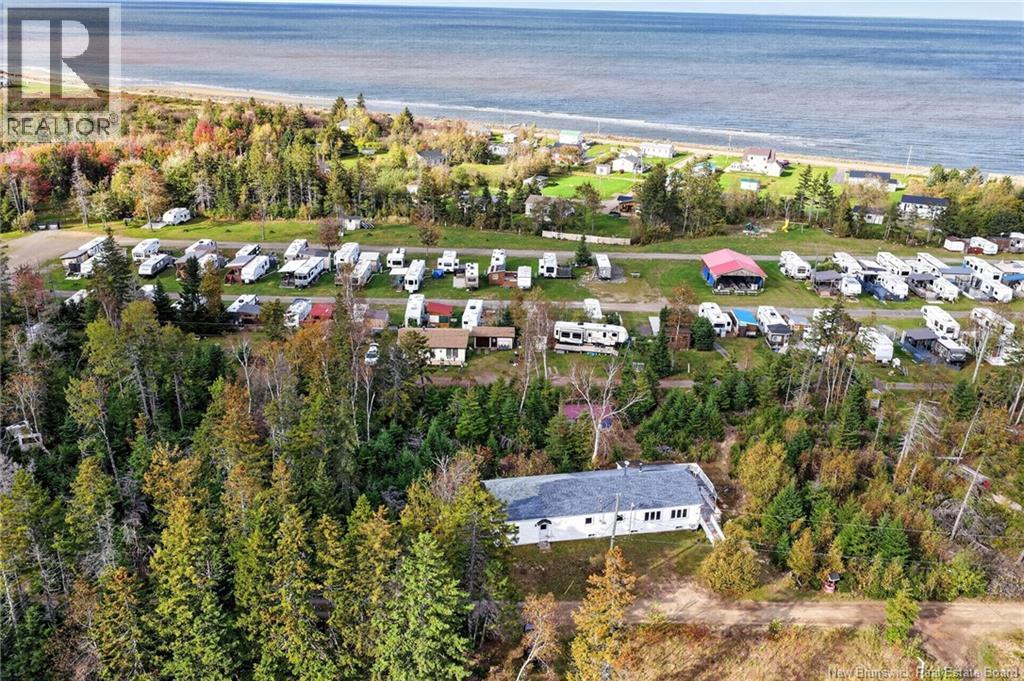 50 Woodland Boulevard - 26