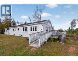 50 Woodland Boulevard, photo 2