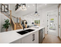 420 32 Avenue NW - photo 16
