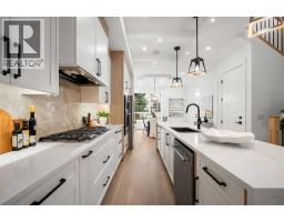 420 32 Avenue NW - photo 14