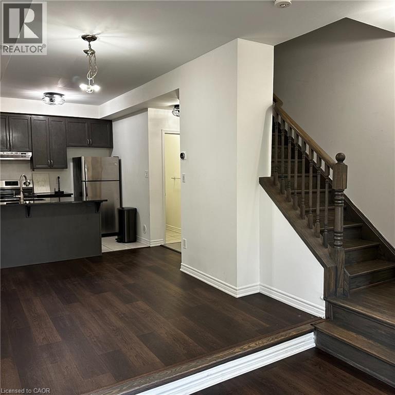 3 Bed, 3 Bath Townhouse for Rent in Scarborough – 15 HERON PARK Place Unit# 14, Scarborough – MLS# 40863623