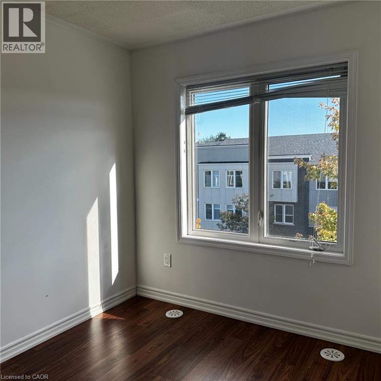 3 Bed, 3 Bath Townhouse for Rent in Scarborough – 15 HERON PARK Place Unit# 14, Scarborough – MLS# 40863623 - Image 22