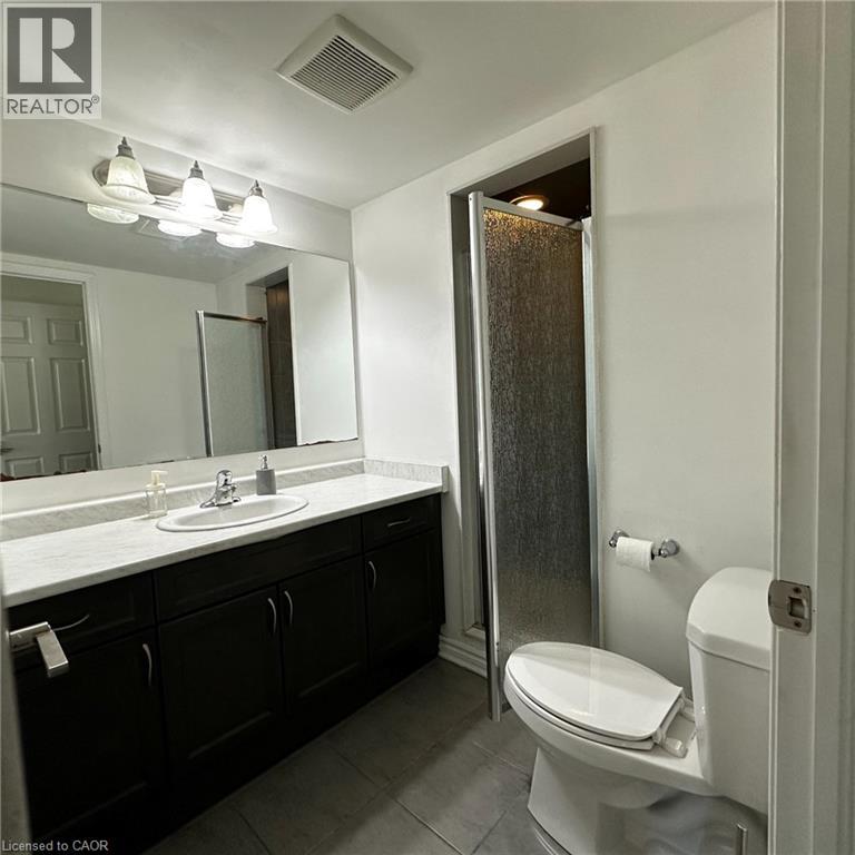 3 Bed, 3 Bath Townhouse for Rent in Scarborough – 15 HERON PARK Place Unit# 14, Scarborough – MLS# 40863623 - Image 11