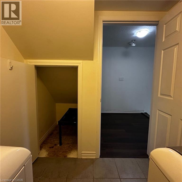 3 Bed, 3 Bath Townhouse for Rent in Scarborough – 15 HERON PARK Place Unit# 14, Scarborough – MLS# 40863623 - Image 9