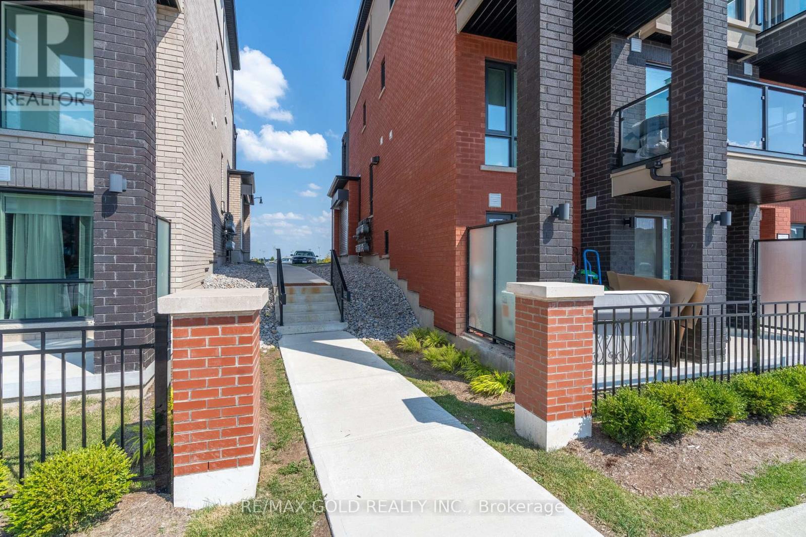 #13 175 VETERANS DRIVE - 25