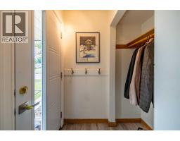 84 Waterloo Drive SW - photo 3