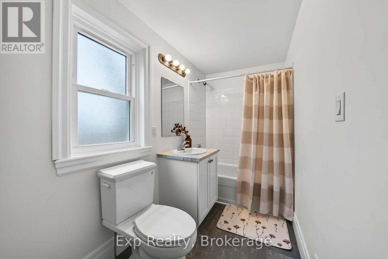 1 Diverbelt Drive, Prince Edward County, ON photo 19