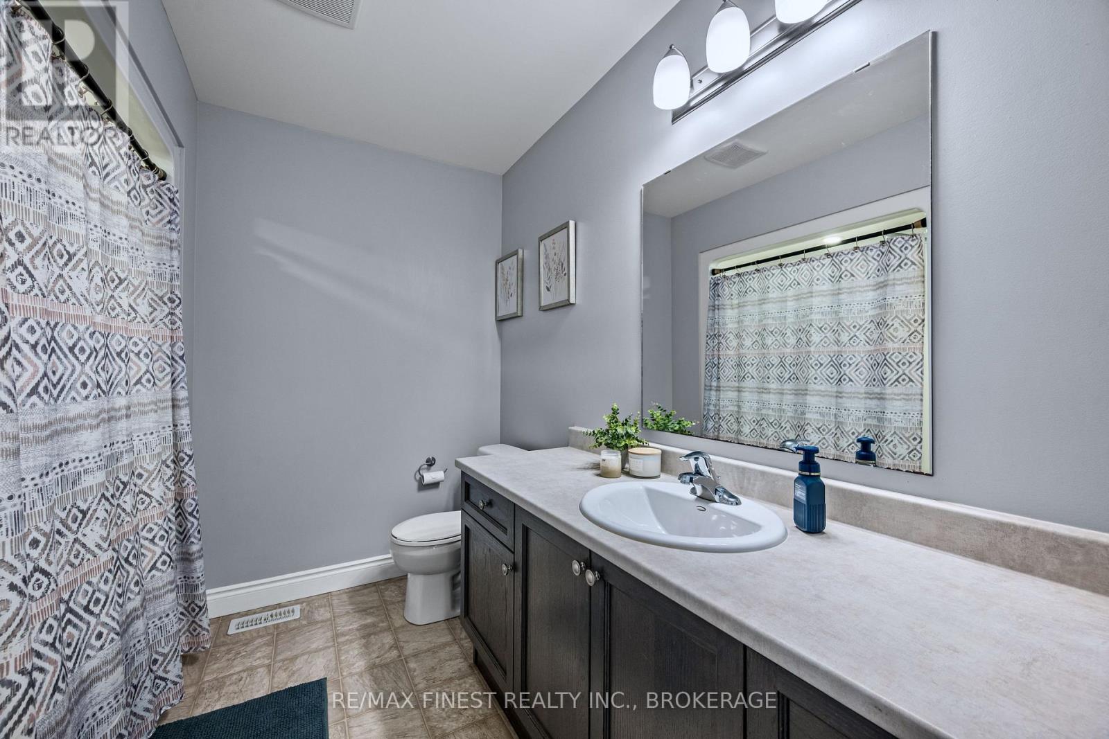 115 DR RICHARD JAMES CRESCENT - Image 23