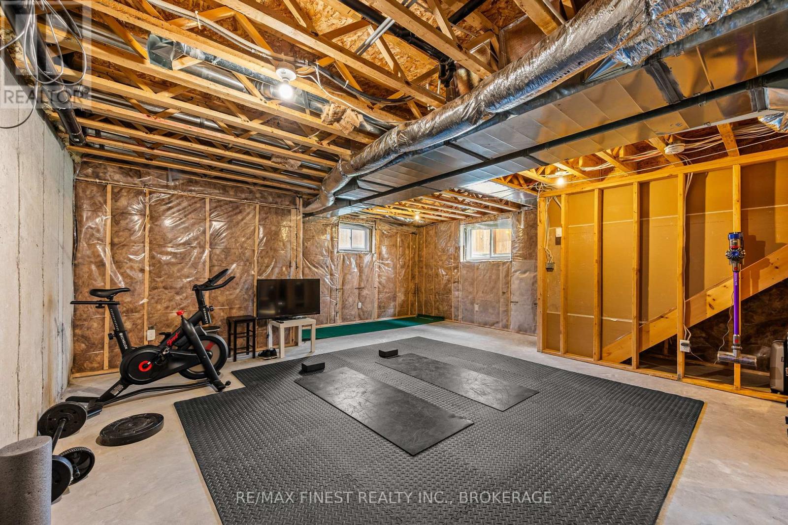 115 DR RICHARD JAMES CRESCENT - Image 30