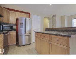 452 Gibb Wd Nw, Edmonton, AB T5T6W7 Photo 9