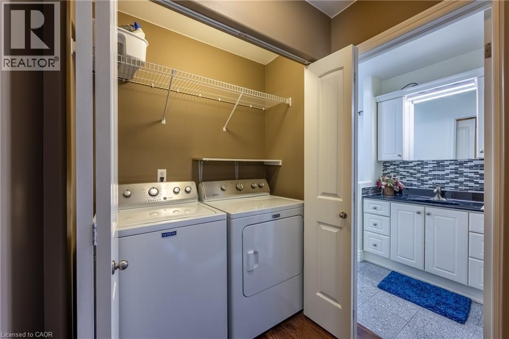 9 COLLEGE Avenue - 12