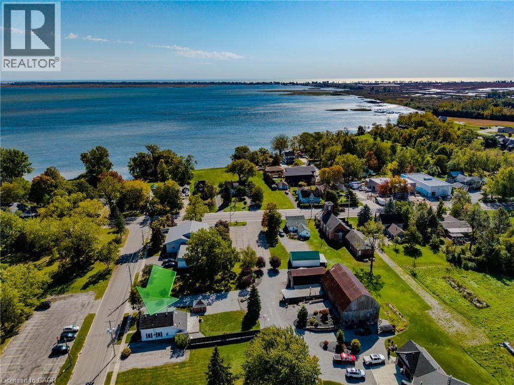 9 COLLEGE Avenue - 2