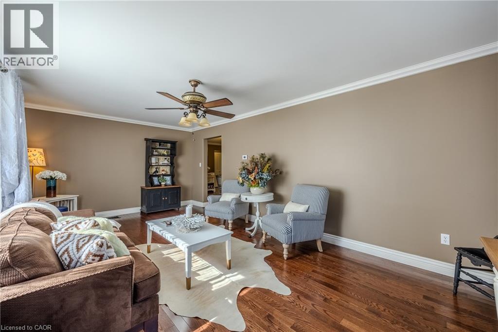 9 COLLEGE Avenue - 4
