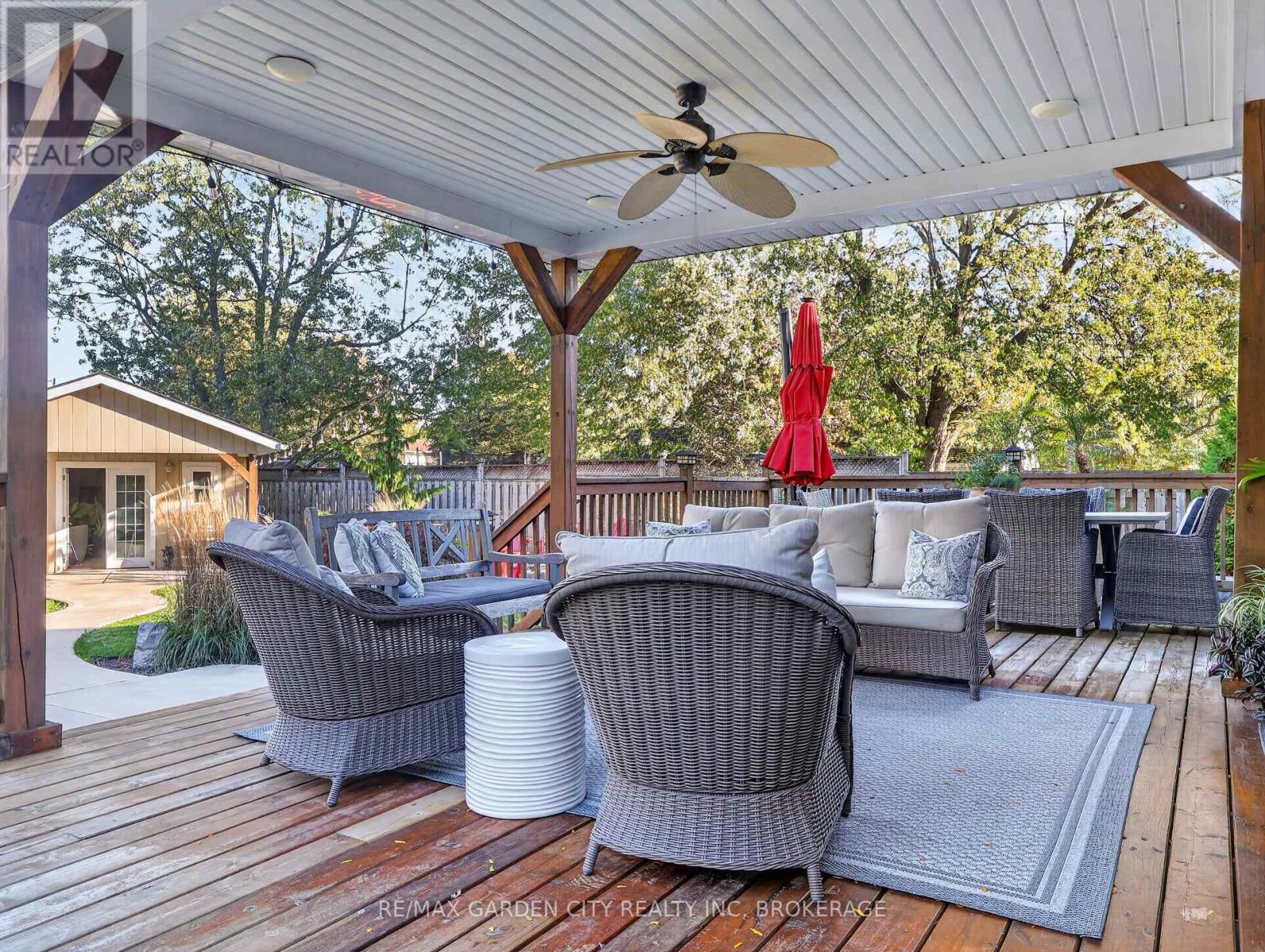 2506 CORAL AVENUE - 22