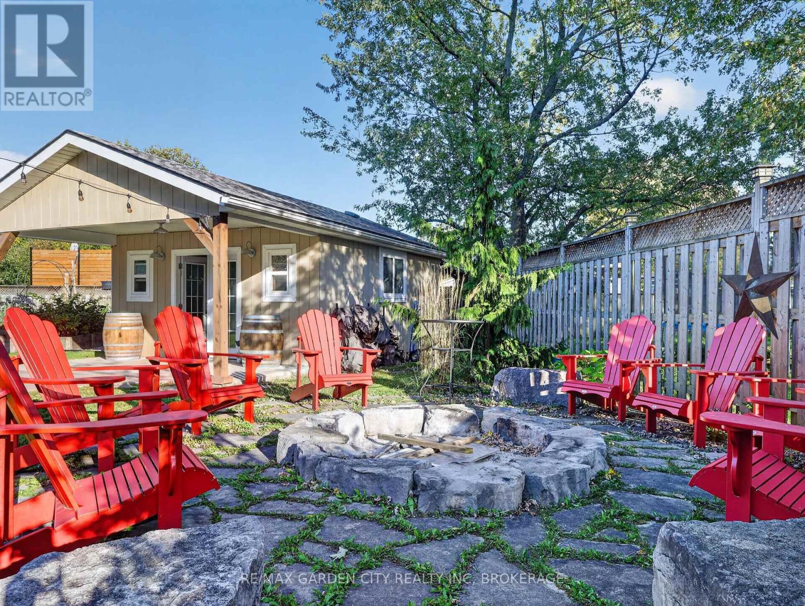 2506 CORAL AVENUE - 25