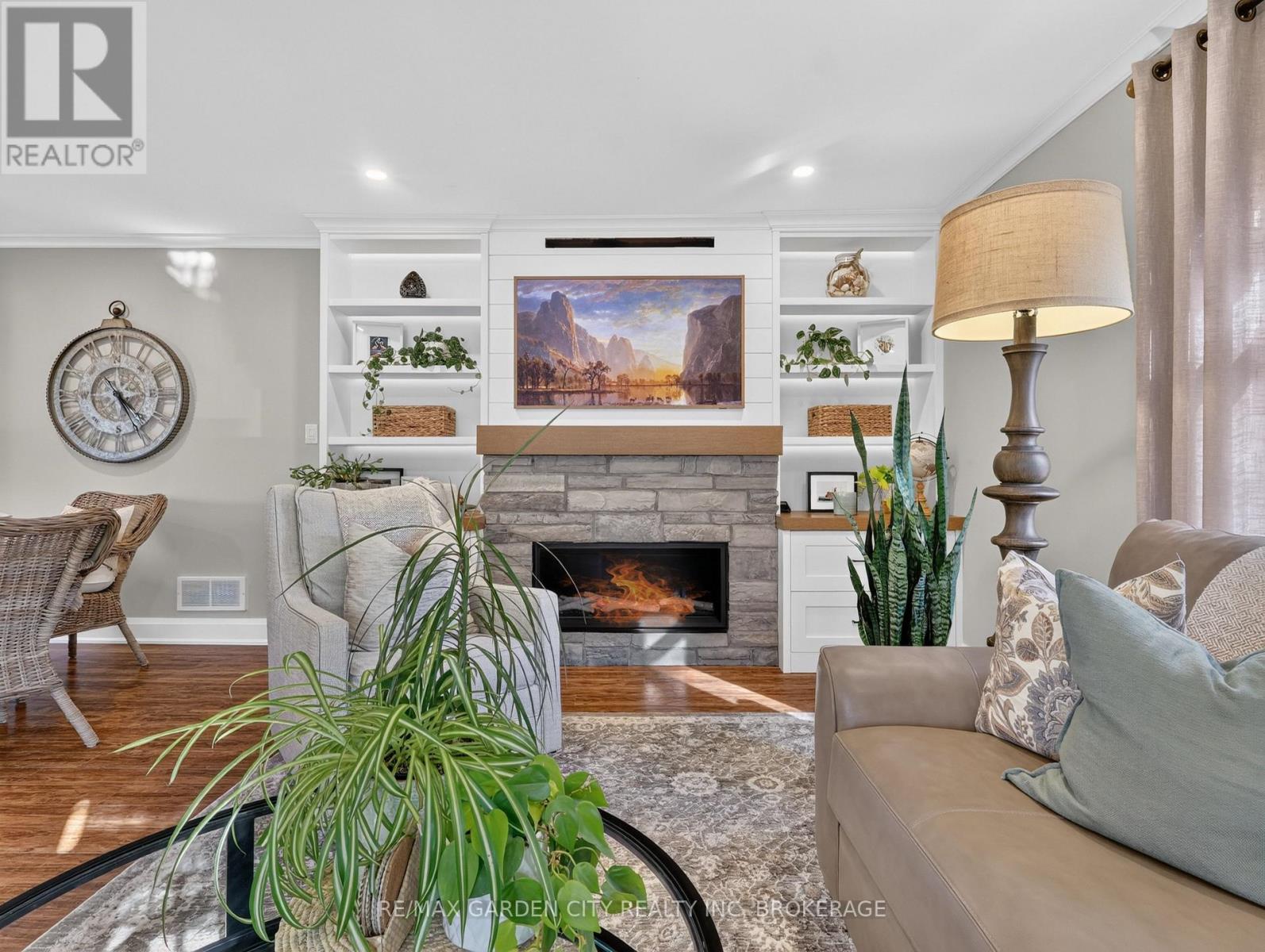 2506 CORAL AVENUE - 6
