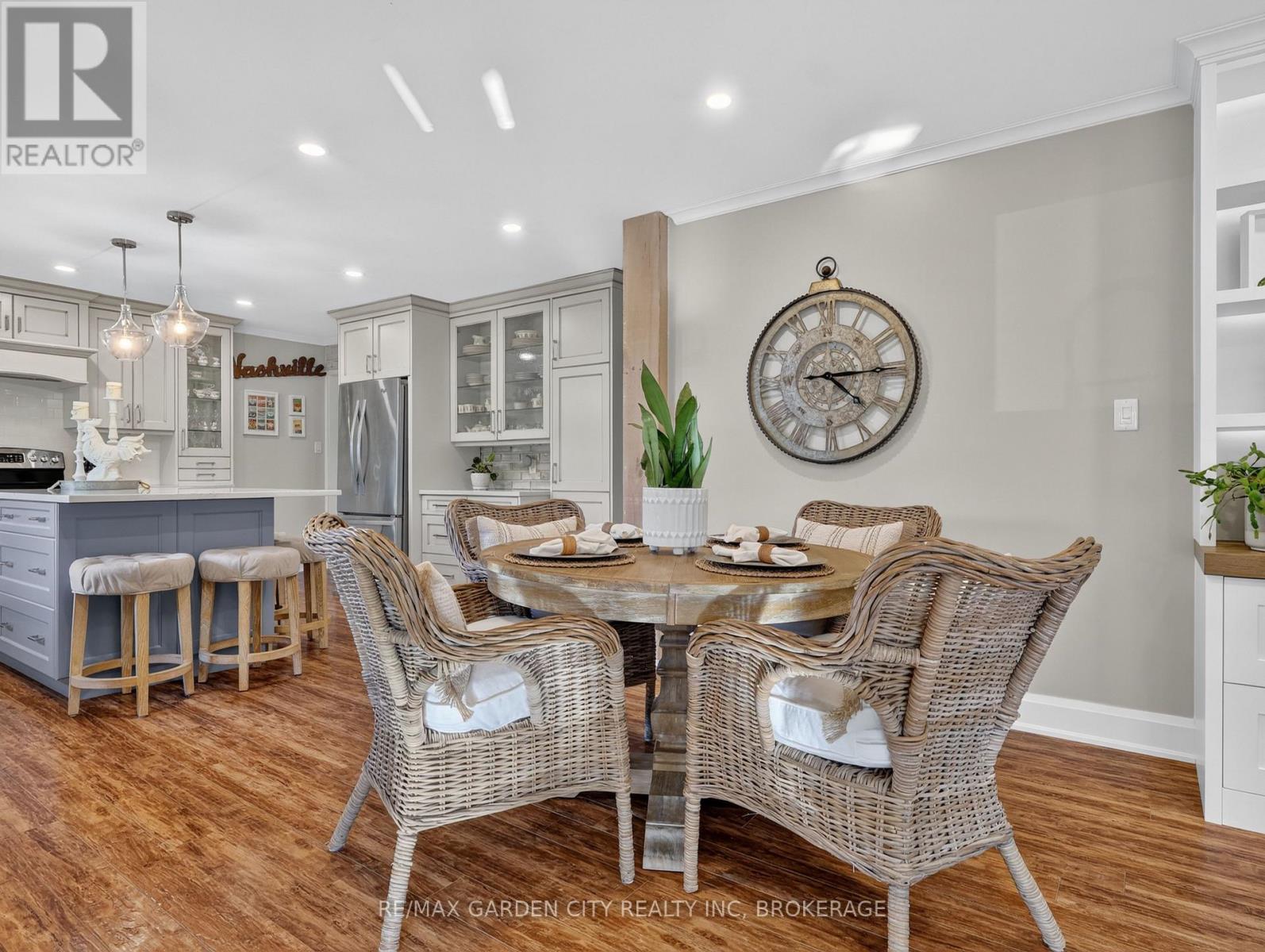 2506 CORAL AVENUE - 7