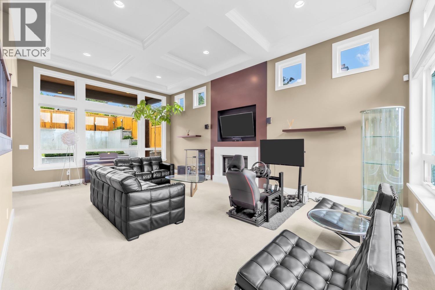 4294 PRICE CRESCENT, Burnaby - Image 1
