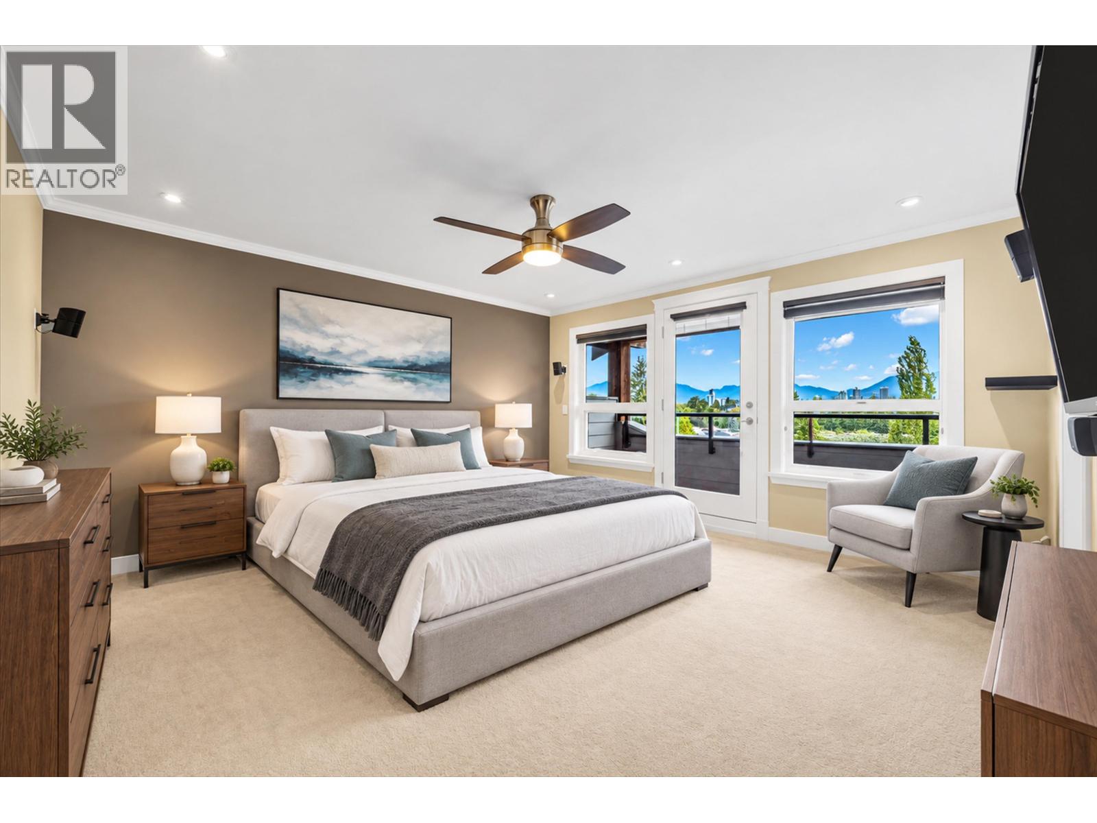 4294 PRICE CRESCENT, Burnaby - Image 1