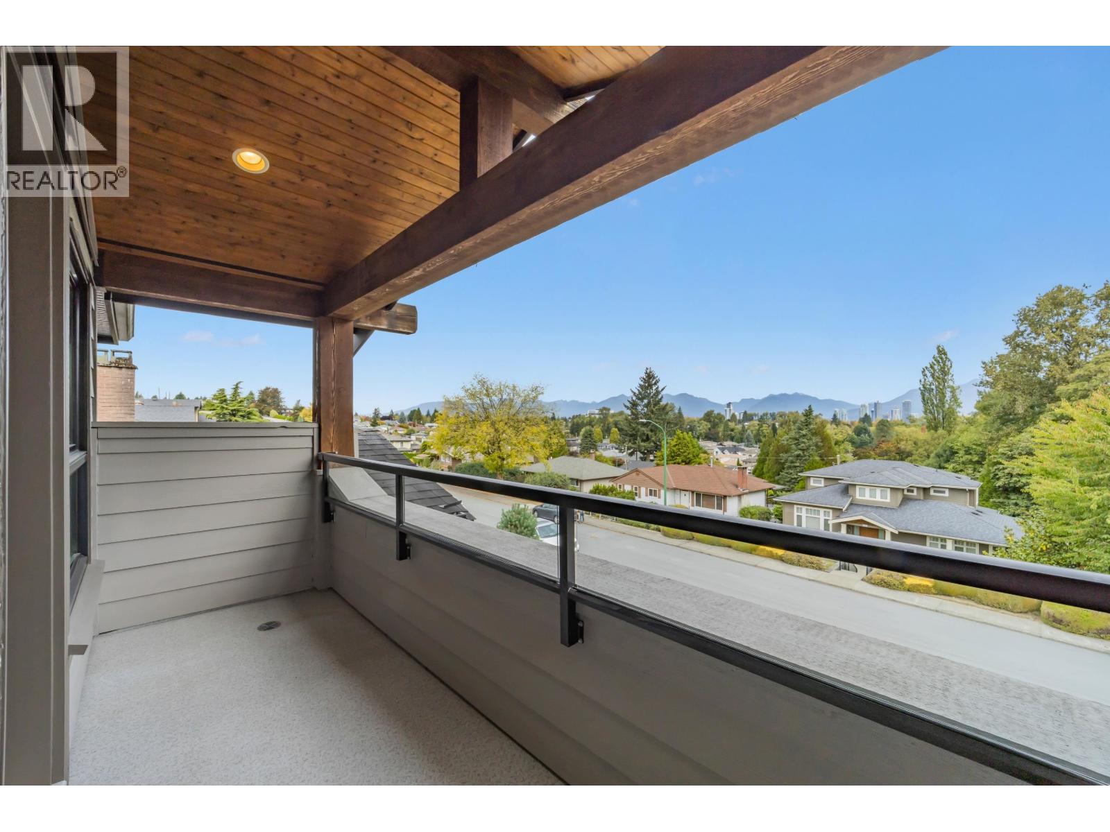 4294 PRICE CRESCENT, Burnaby - Image 1