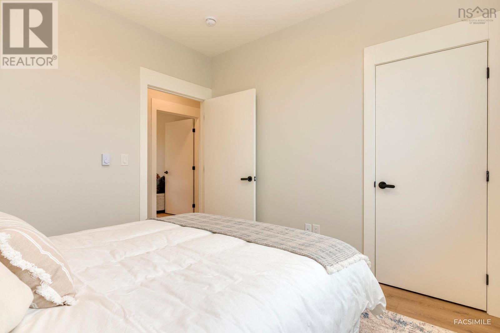 Property 35 of 50 of 5093 26 Woodlark Lane