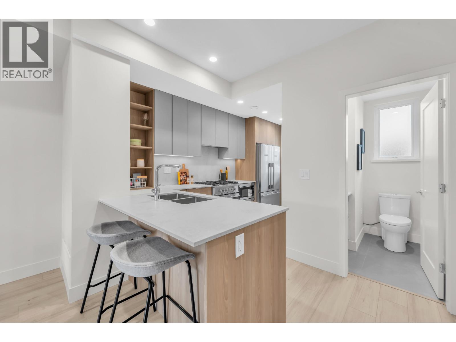 2 9331 FERNDALE ROAD, Richmond - Image 1