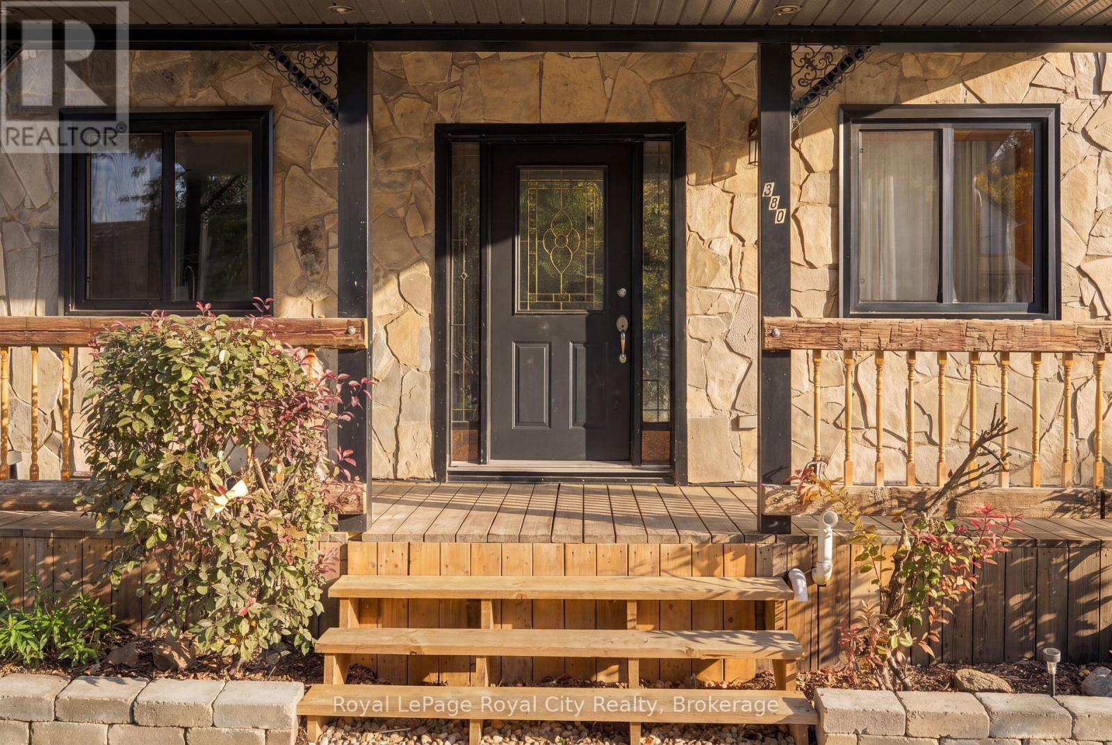 380 LIVINGSTONE AVENUE N - Image 5